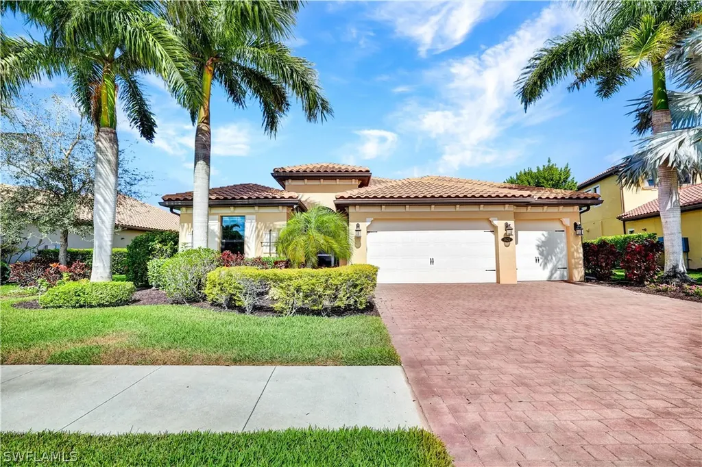 1621 Songbird Court Naples FL 34120