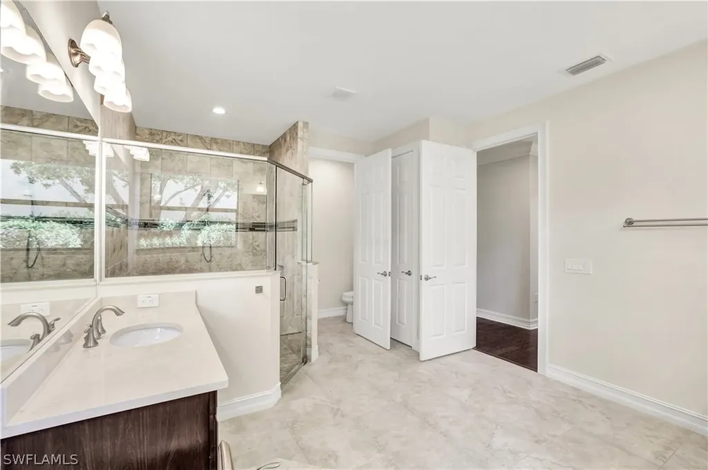 1621 Songbird Court Naples FL 34120