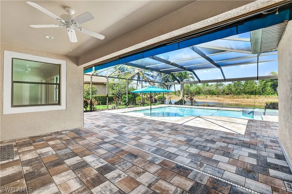 1621 Songbird Court Naples FL 34120