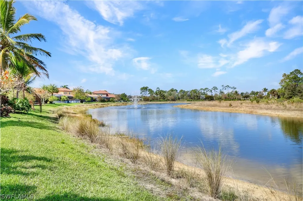 1621 Songbird Court Naples FL 34120