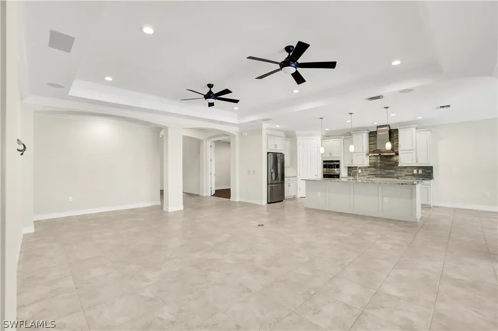 1621 Songbird Court Naples FL 34120