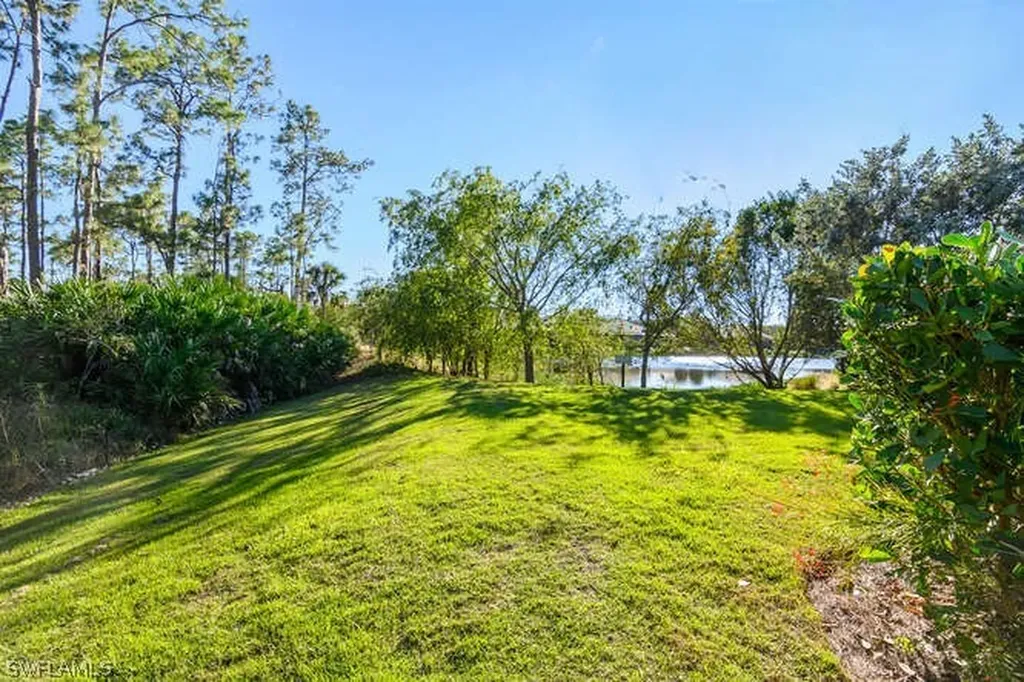 7003 Dominica Drive Naples FL 34113