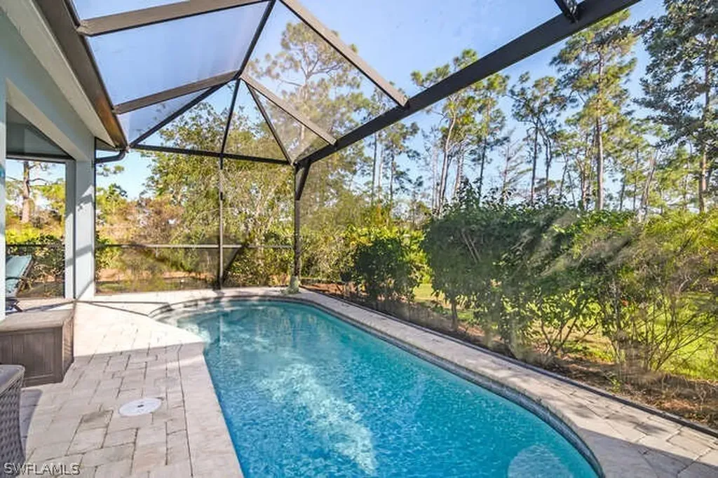 7003 Dominica Drive Naples FL 34113
