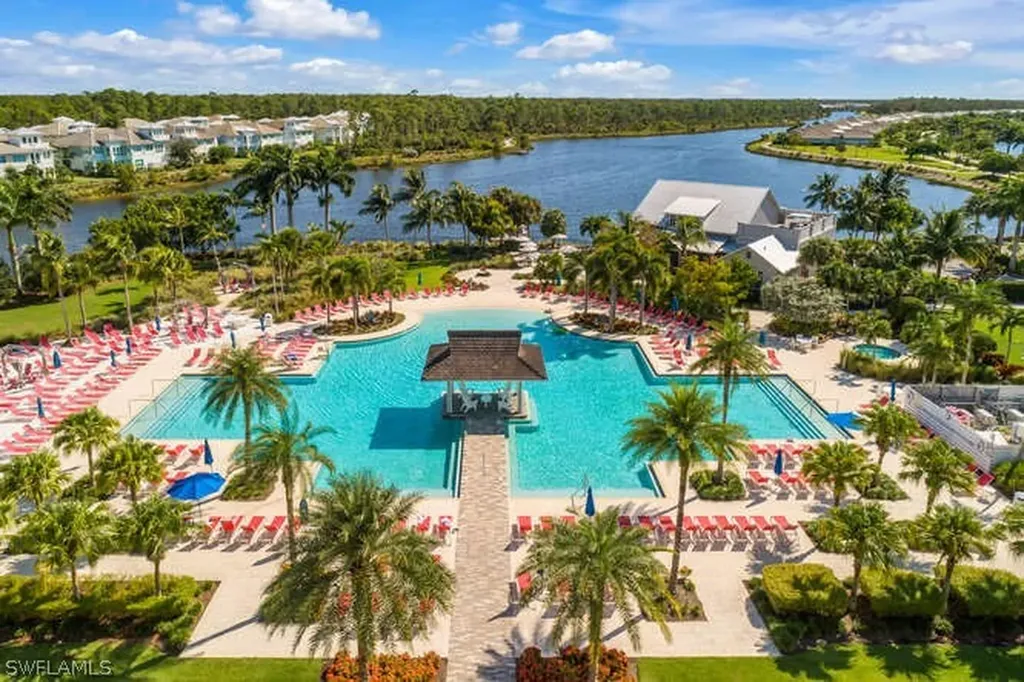 7003 Dominica Drive Naples FL 34113