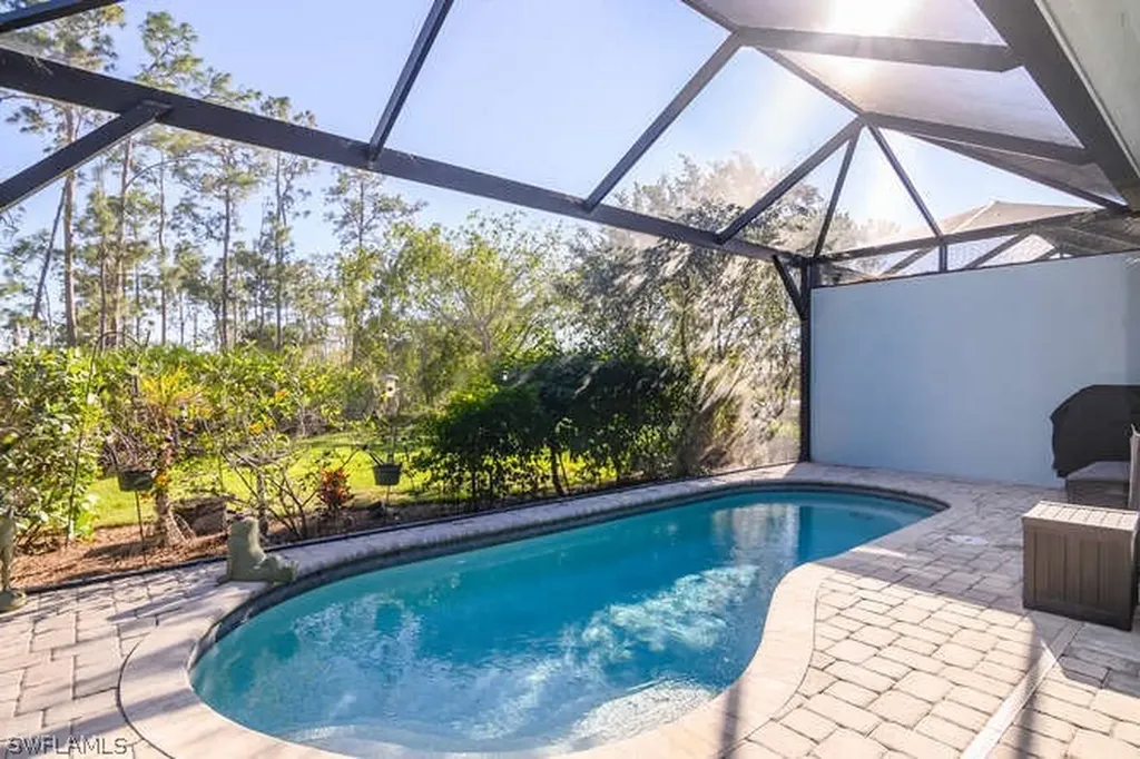7003 Dominica Drive Naples FL 34113