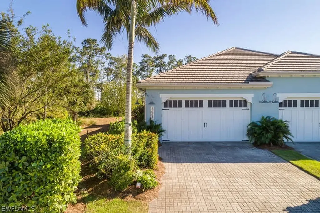 7003 Dominica Drive Naples FL 34113