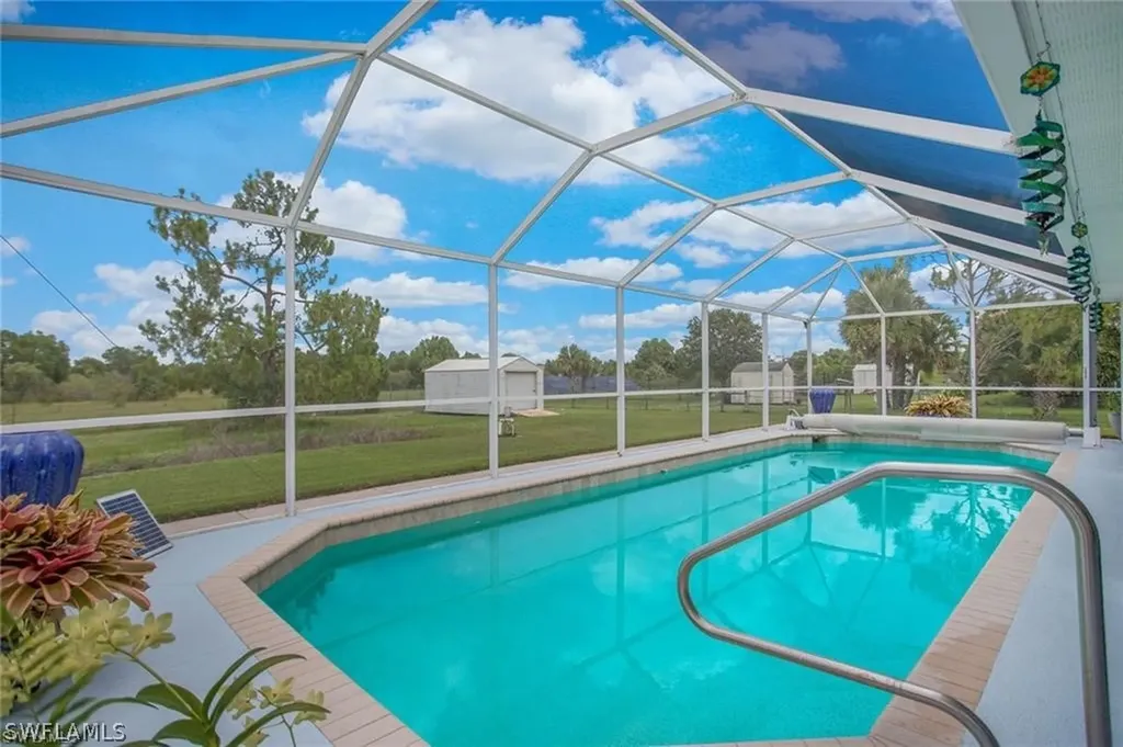 885 47th Avenue NE Naples FL 34120