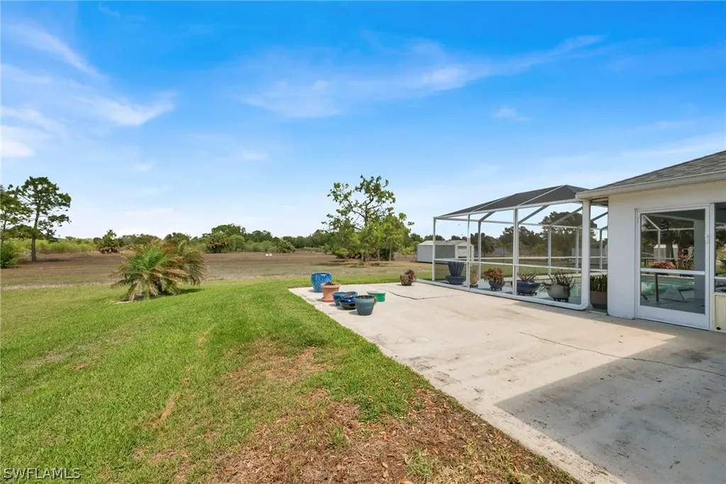 885 47th Avenue NE Naples FL 34120