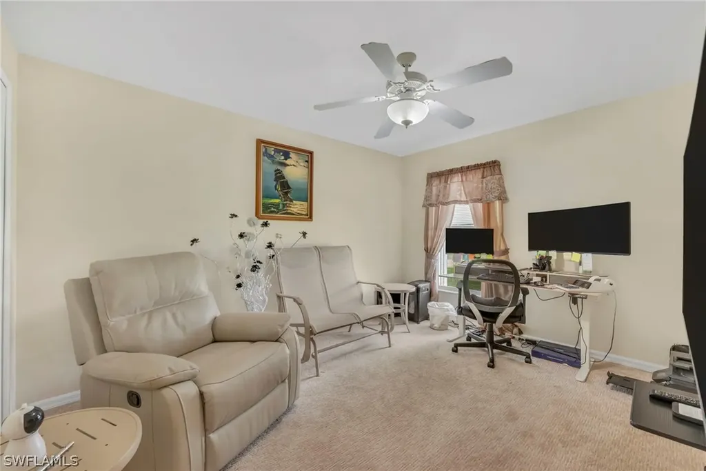885 47th Avenue NE Naples FL 34120
