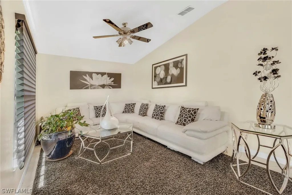 885 47th Avenue NE Naples FL 34120