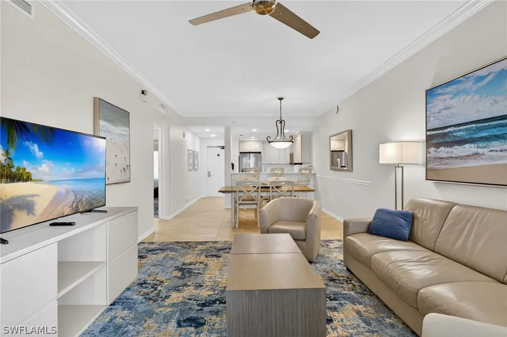 221 9th Street S Naples FL 34102