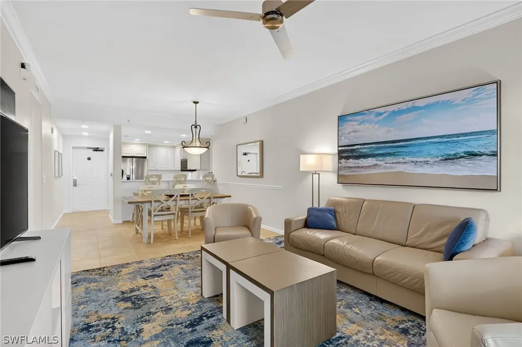 221 9th Street S Naples FL 34102