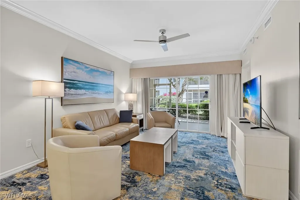221 9th Street S Naples FL 34102