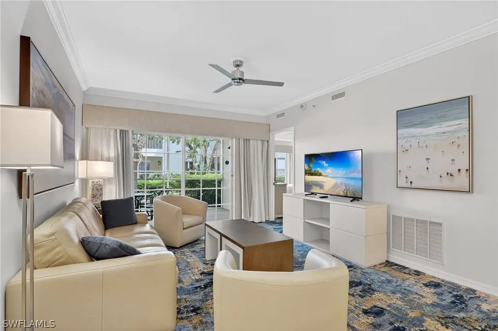 221 9th Street S Naples FL 34102