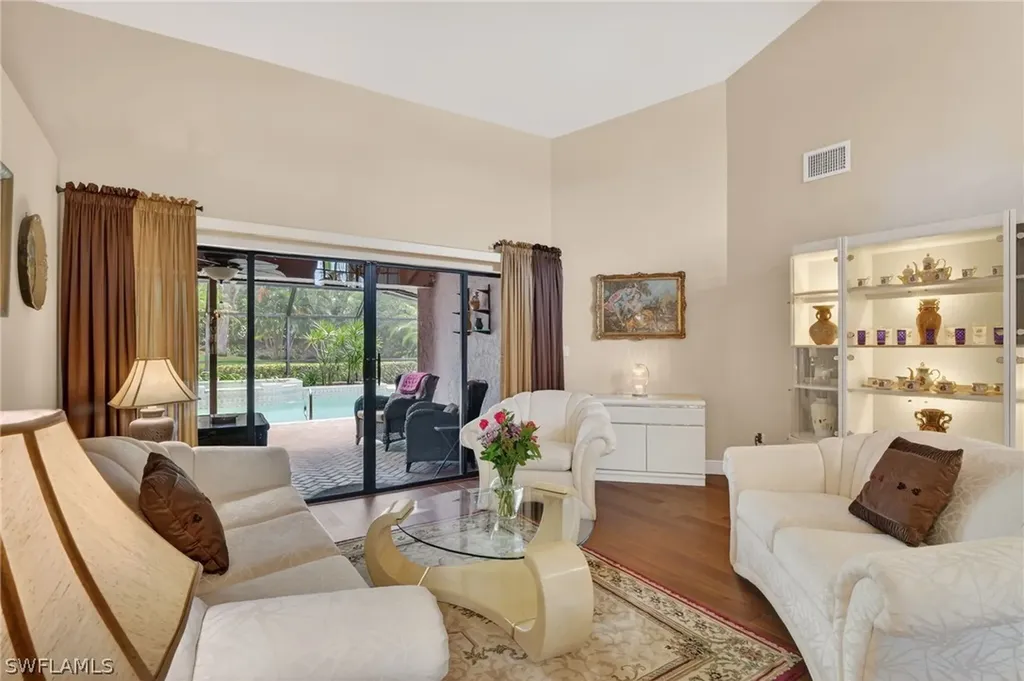 812 Pine Creek Lane Naples FL 34108