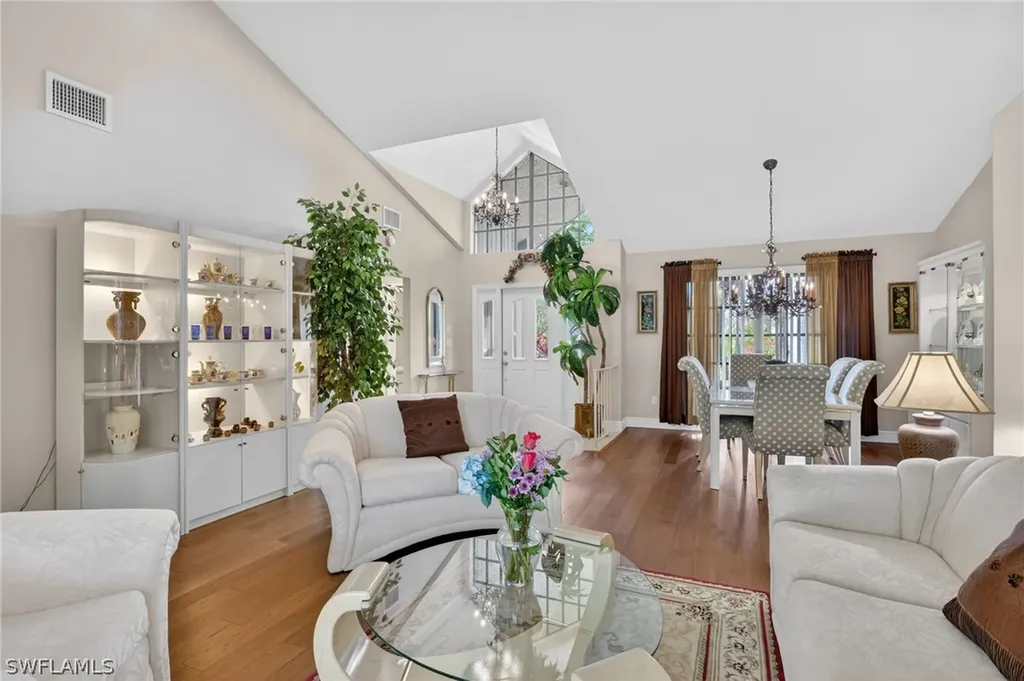 812 Pine Creek Lane Naples FL 34108