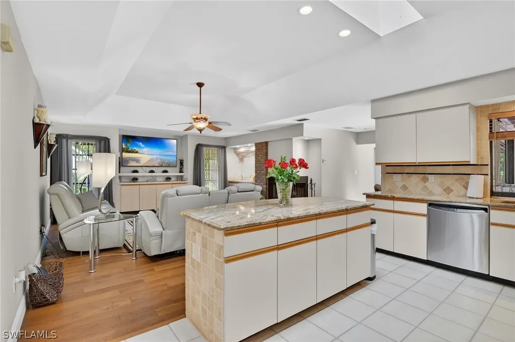 812 Pine Creek Lane Naples FL 34108