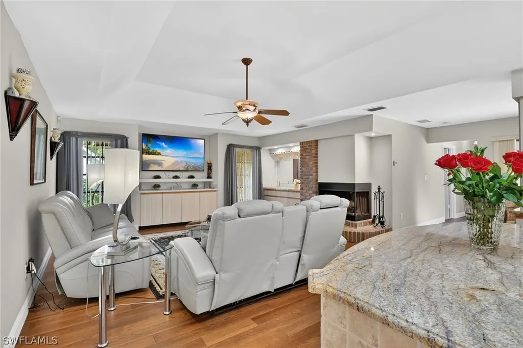 812 Pine Creek Lane Naples FL 34108