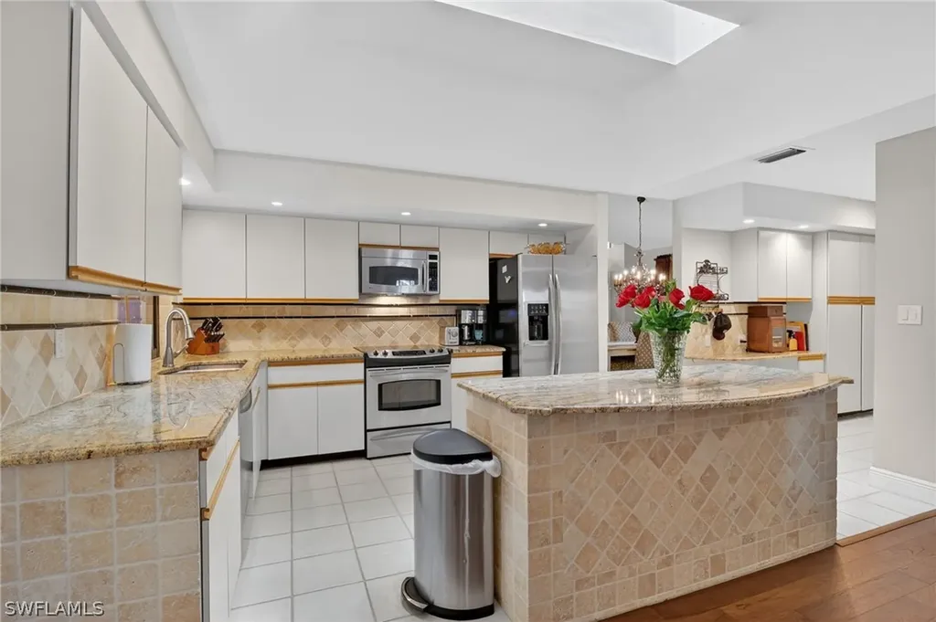 812 Pine Creek Lane Naples FL 34108