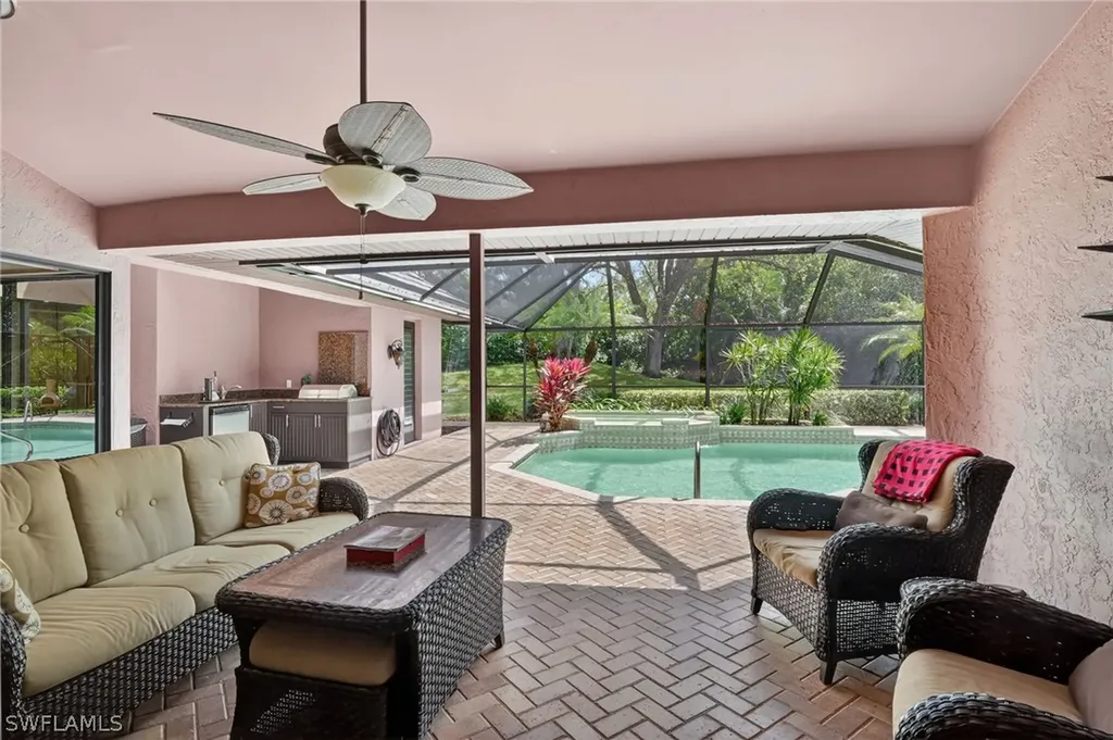812 Pine Creek Lane Naples FL 34108