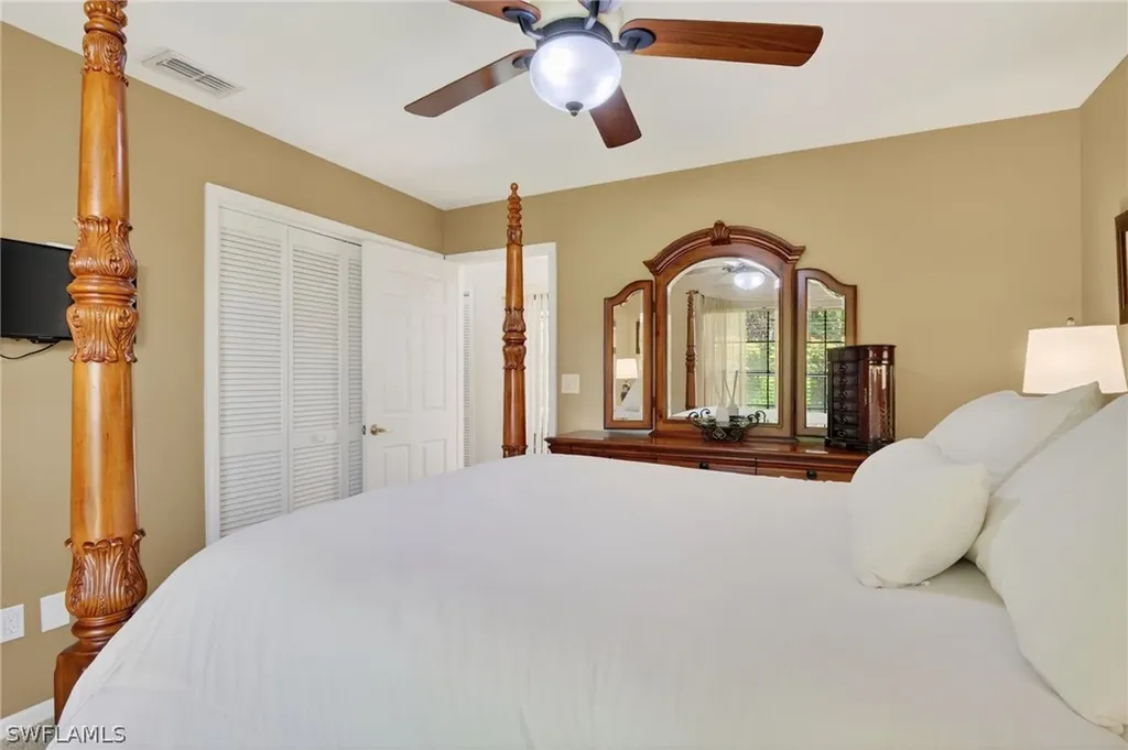 812 Pine Creek Lane Naples FL 34108