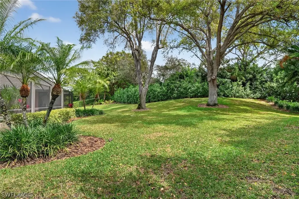 812 Pine Creek Lane Naples FL 34108