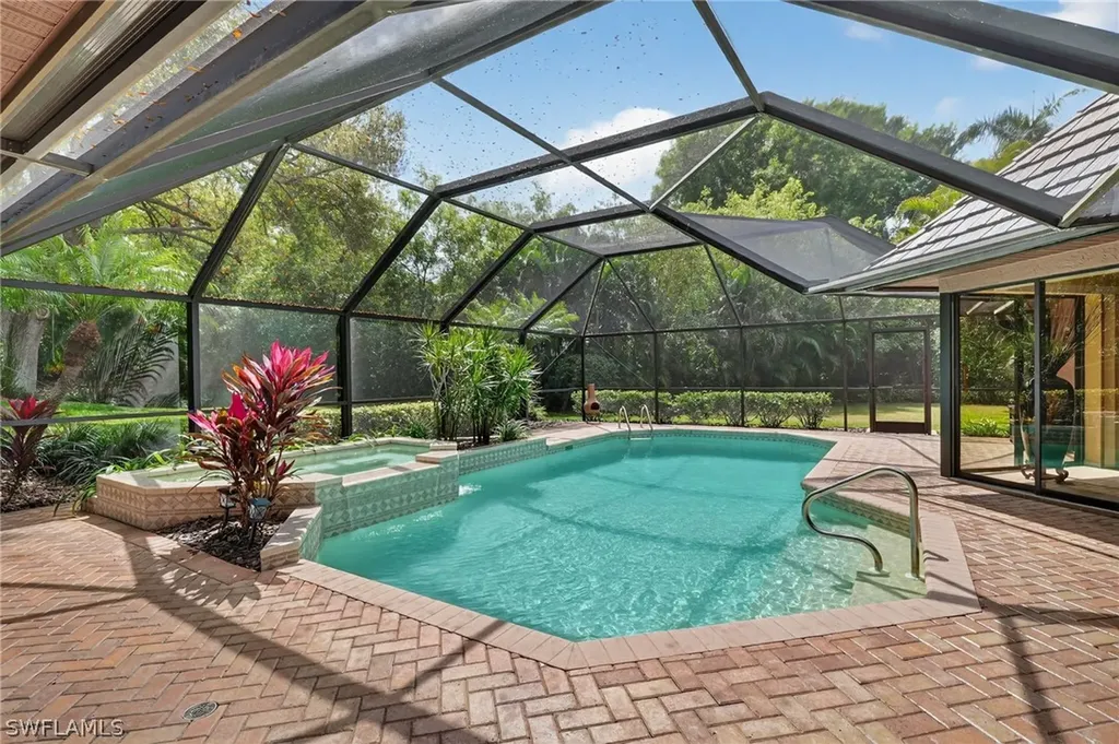 812 Pine Creek Lane Naples FL 34108