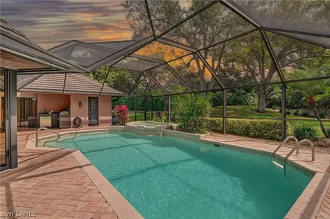 812 Pine Creek Lane Naples FL 34108
