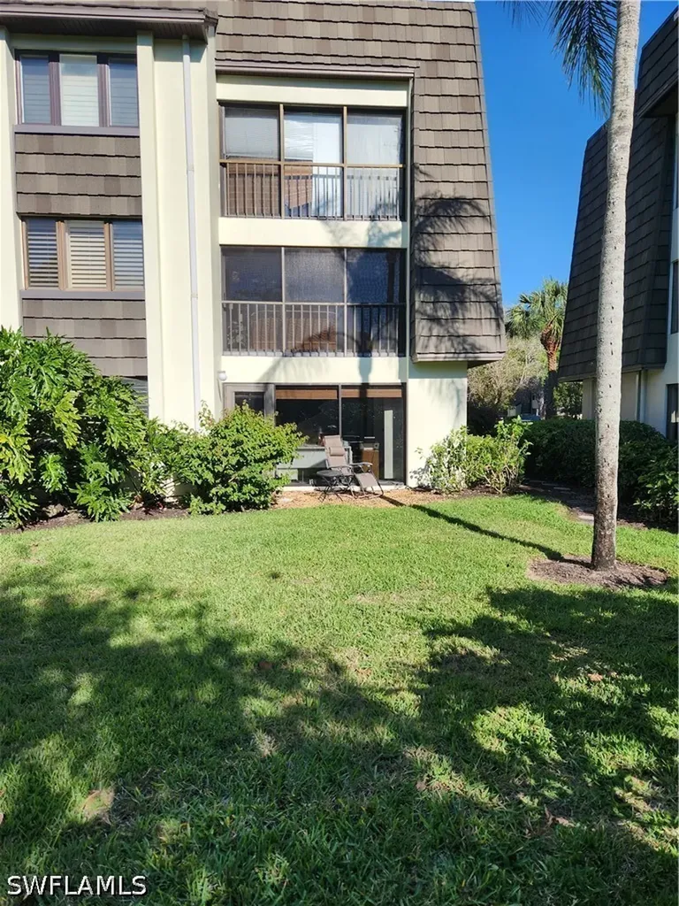 1629 Spoonbill Lane Naples FL 34105