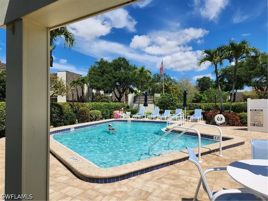 1629 Spoonbill Lane Naples FL 34105