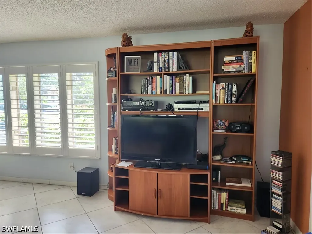 1629 Spoonbill Lane Naples FL 34105
