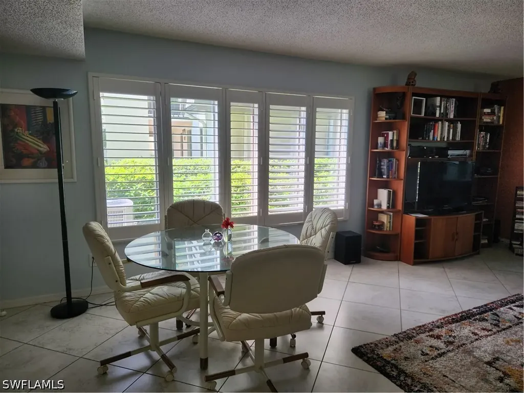 1629 Spoonbill Lane Naples FL 34105