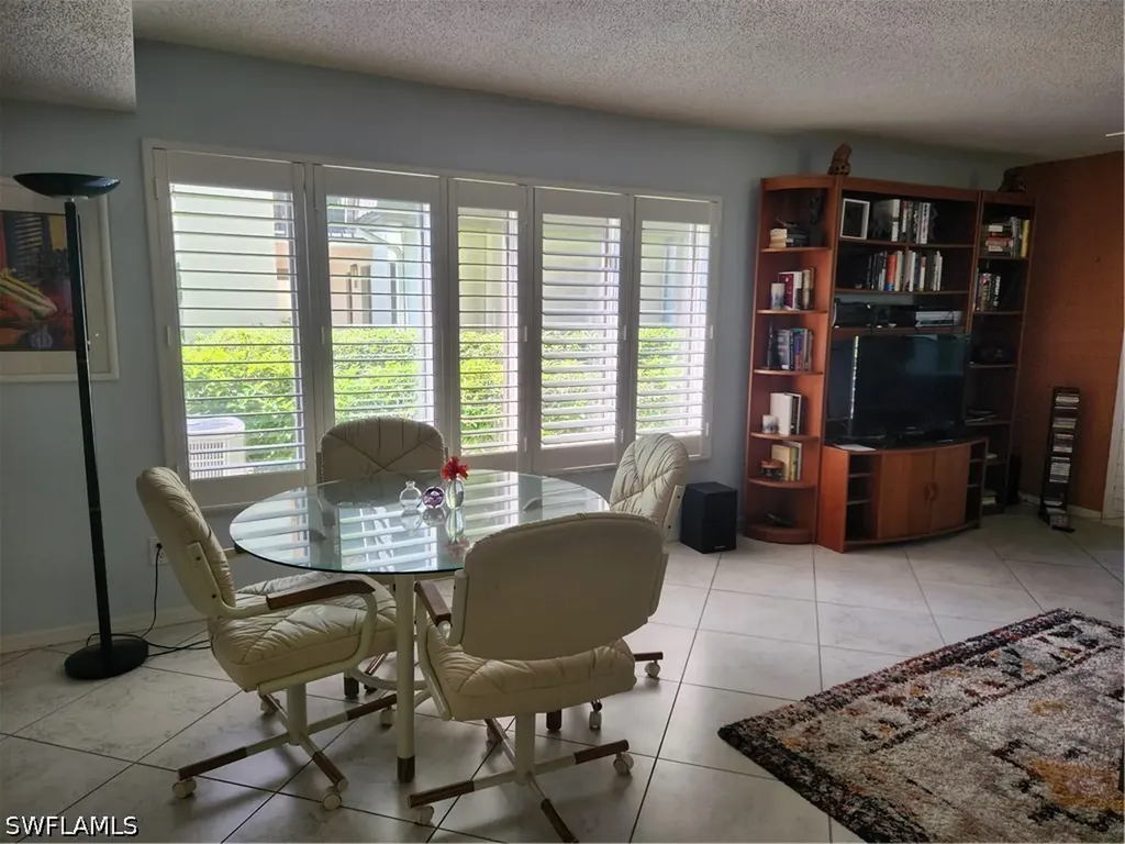 1629 Spoonbill Lane Naples FL 34105