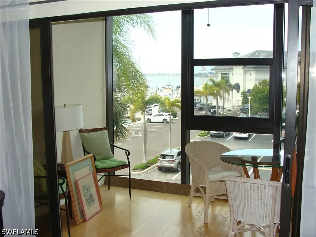 807 River Point Drive Naples FL 34102