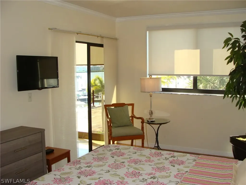 807 River Point Drive Naples FL 34102