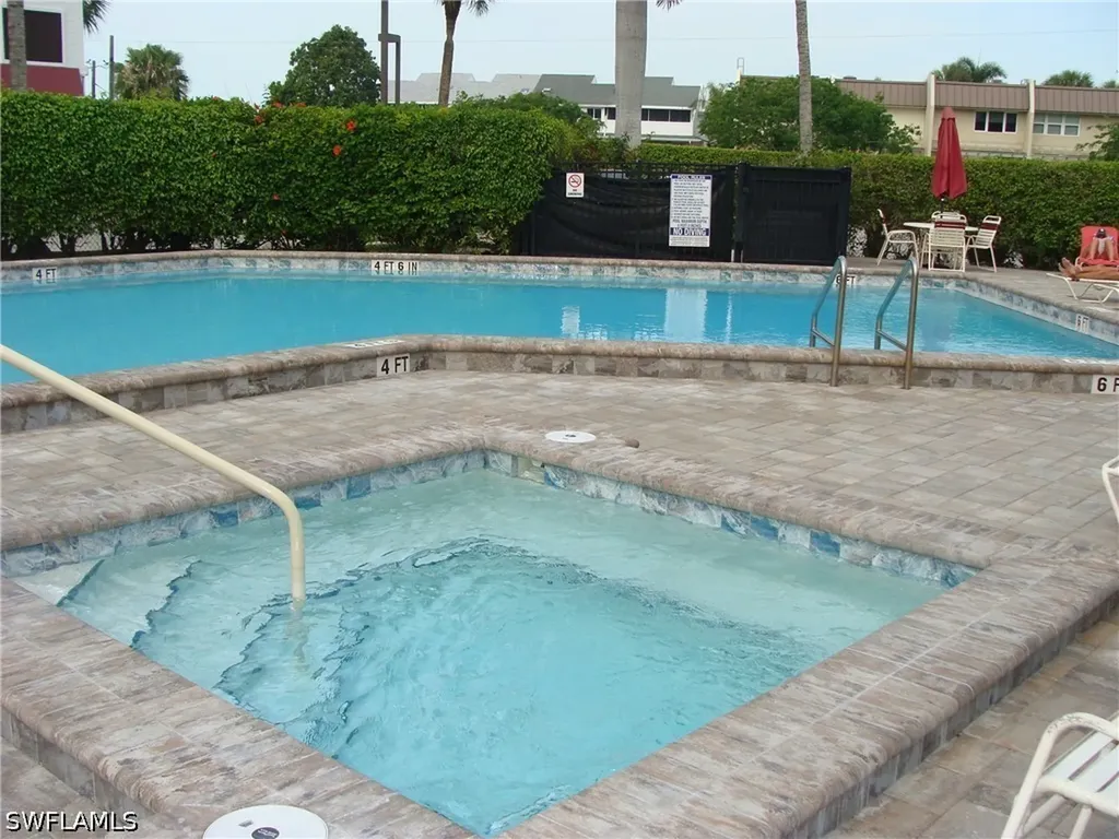 807 River Point Drive Naples FL 34102