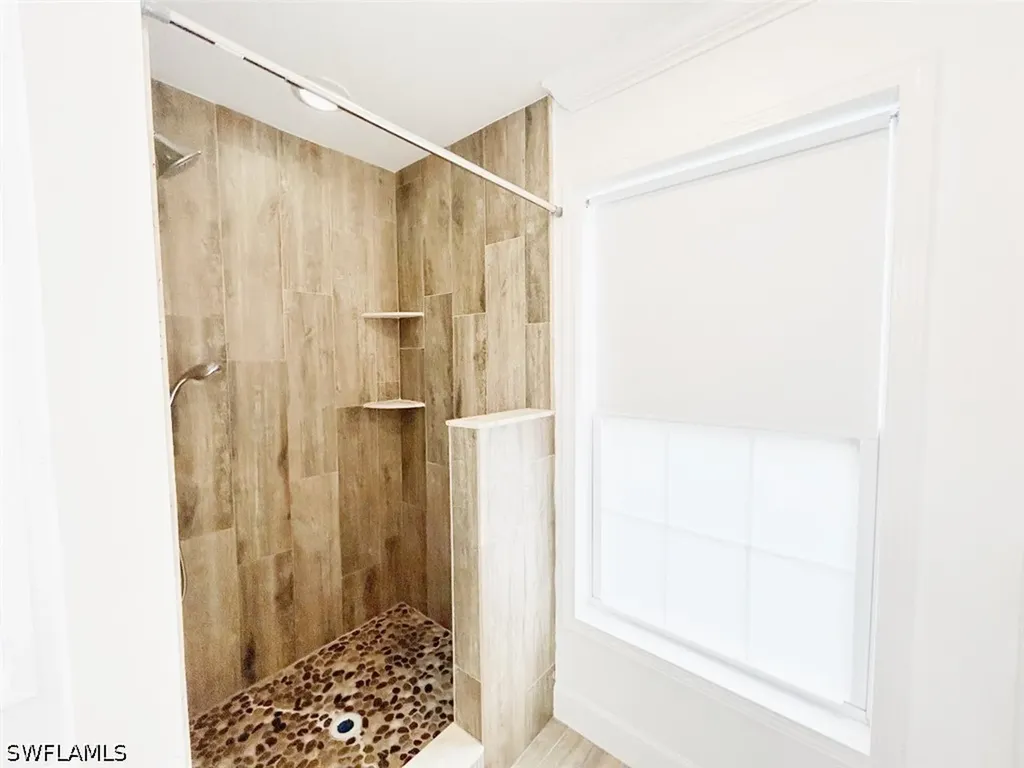 122 Leawood Circle Naples FL 34104