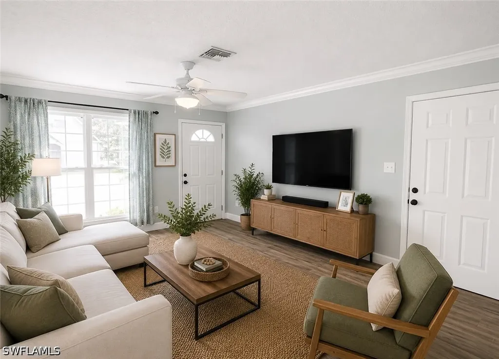 122 Leawood Circle Naples FL 34104