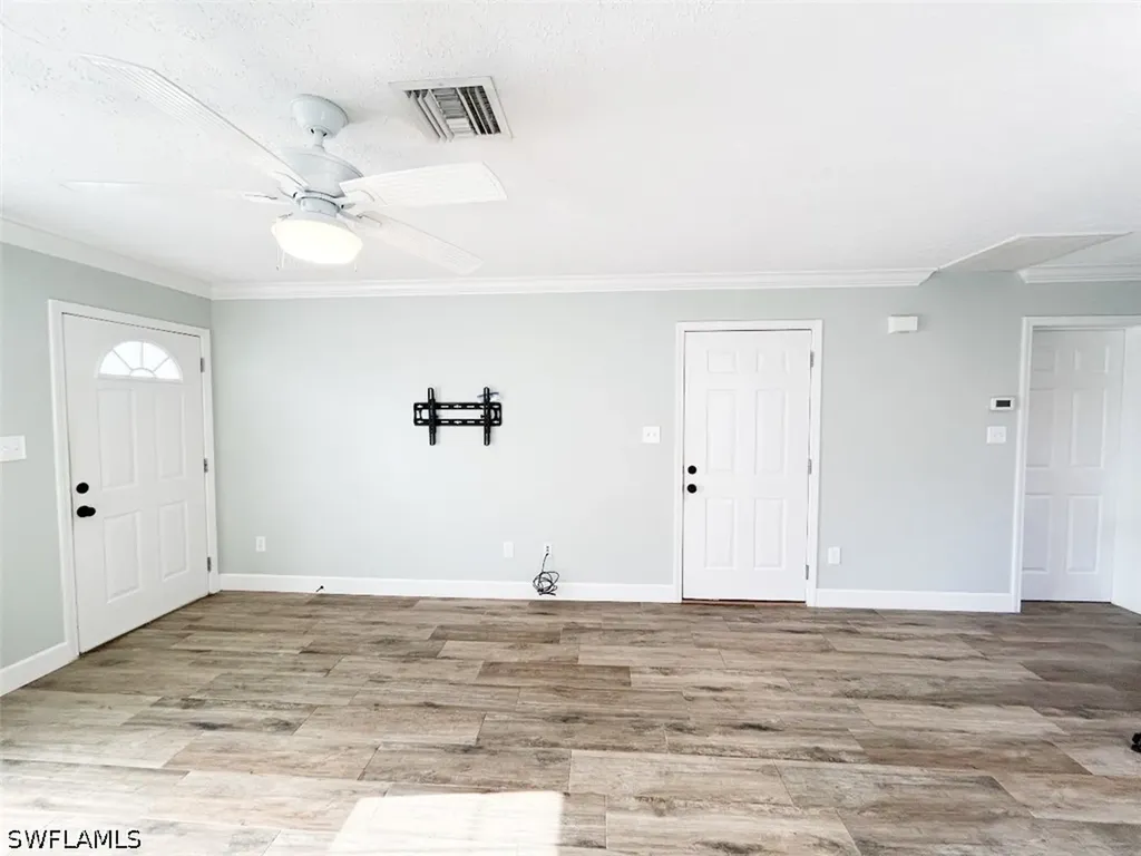 122 Leawood Circle Naples FL 34104