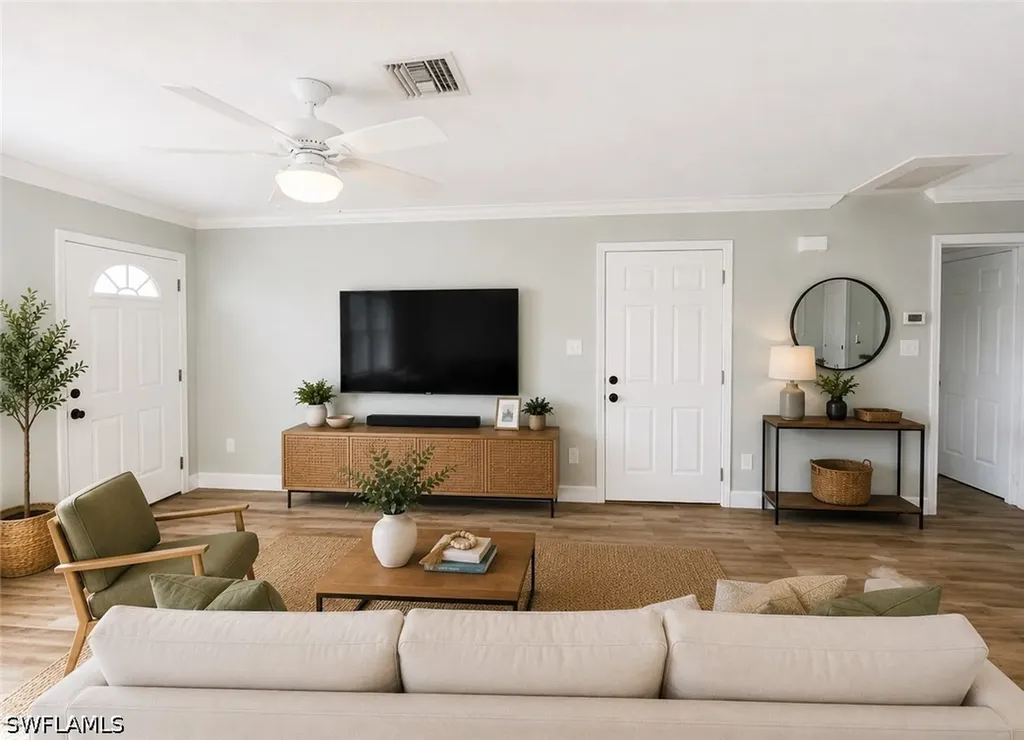 122 Leawood Circle Naples FL 34104