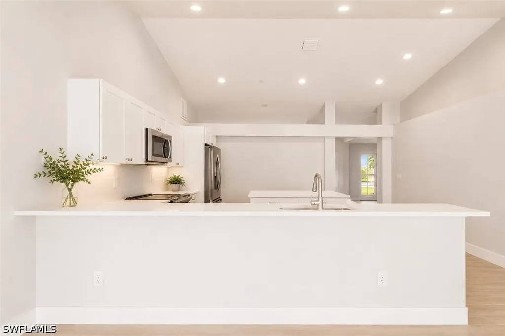 221 NW 29th Place Cape Coral FL 33993