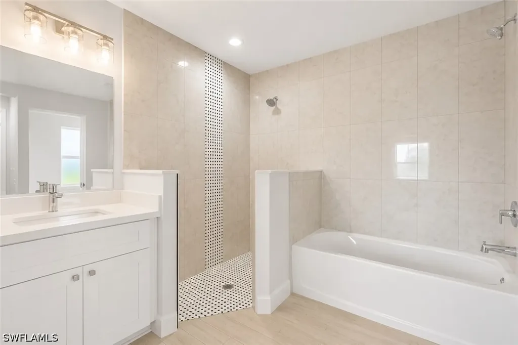 221 NW 29th Place Cape Coral FL 33993