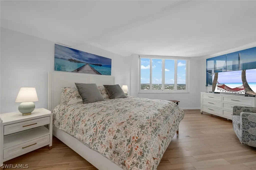 4041 Gulf Shore Boulevard N Naples FL 34103