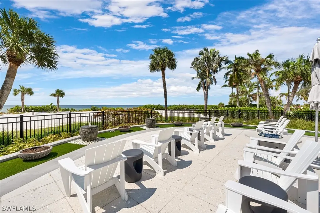 4041 Gulf Shore Boulevard N Naples FL 34103