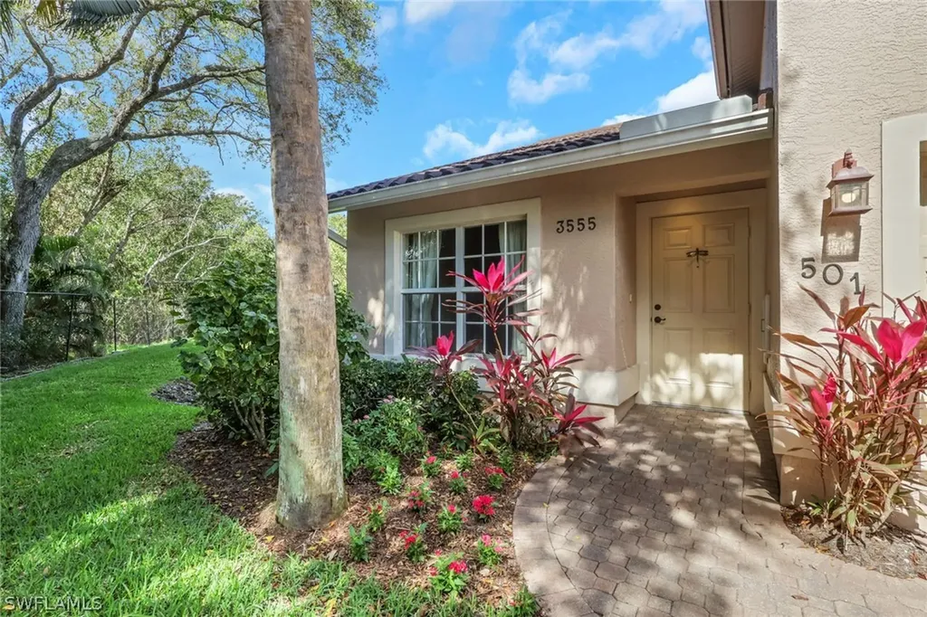 3555 Avion Woods Court Naples FL 34104