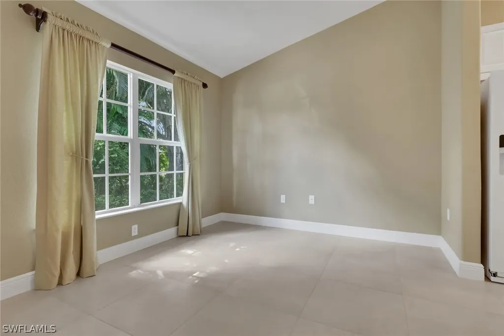 3555 Avion Woods Court Naples FL 34104