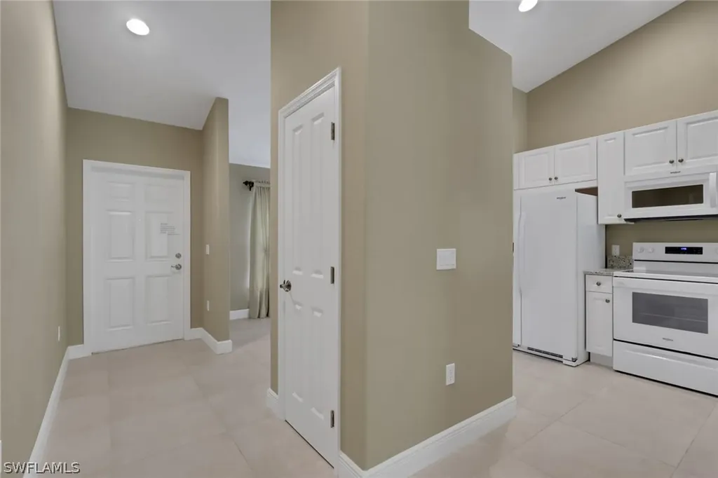 3555 Avion Woods Court Naples FL 34104