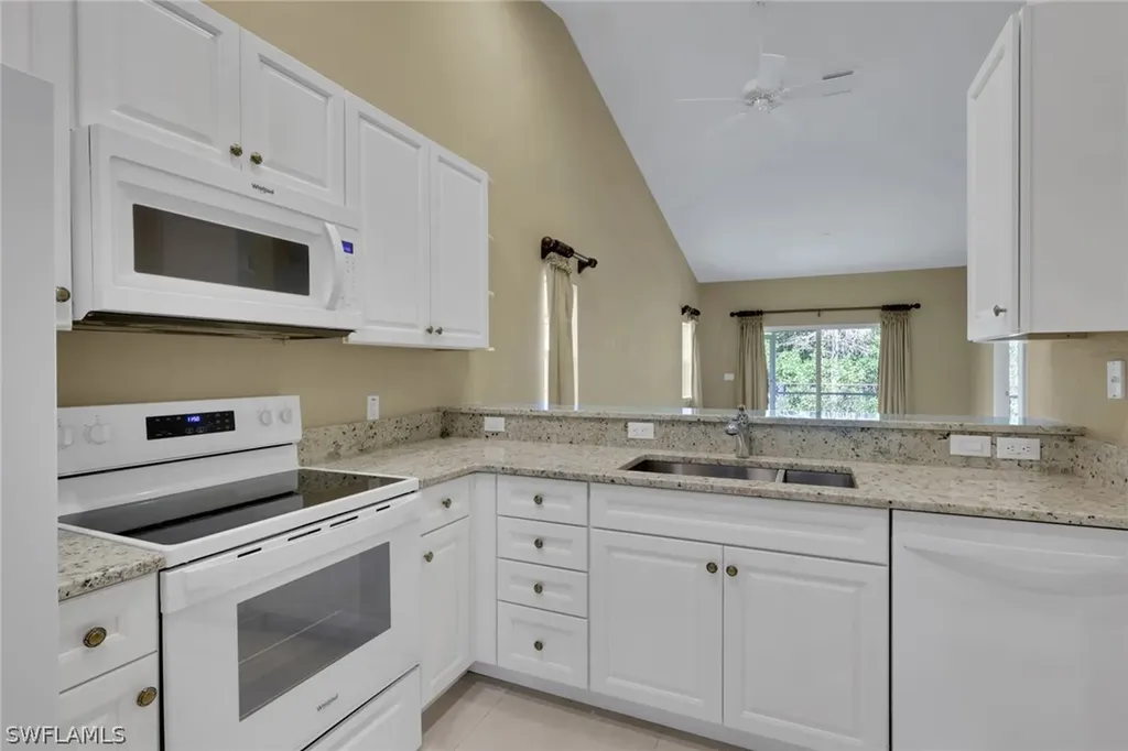 3555 Avion Woods Court Naples FL 34104