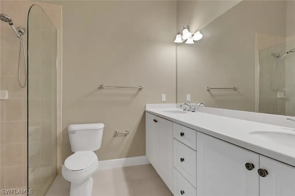 3555 Avion Woods Court Naples FL 34104