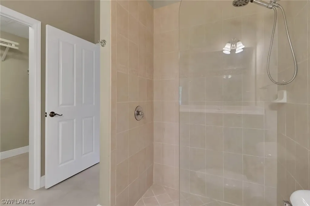 3555 Avion Woods Court Naples FL 34104